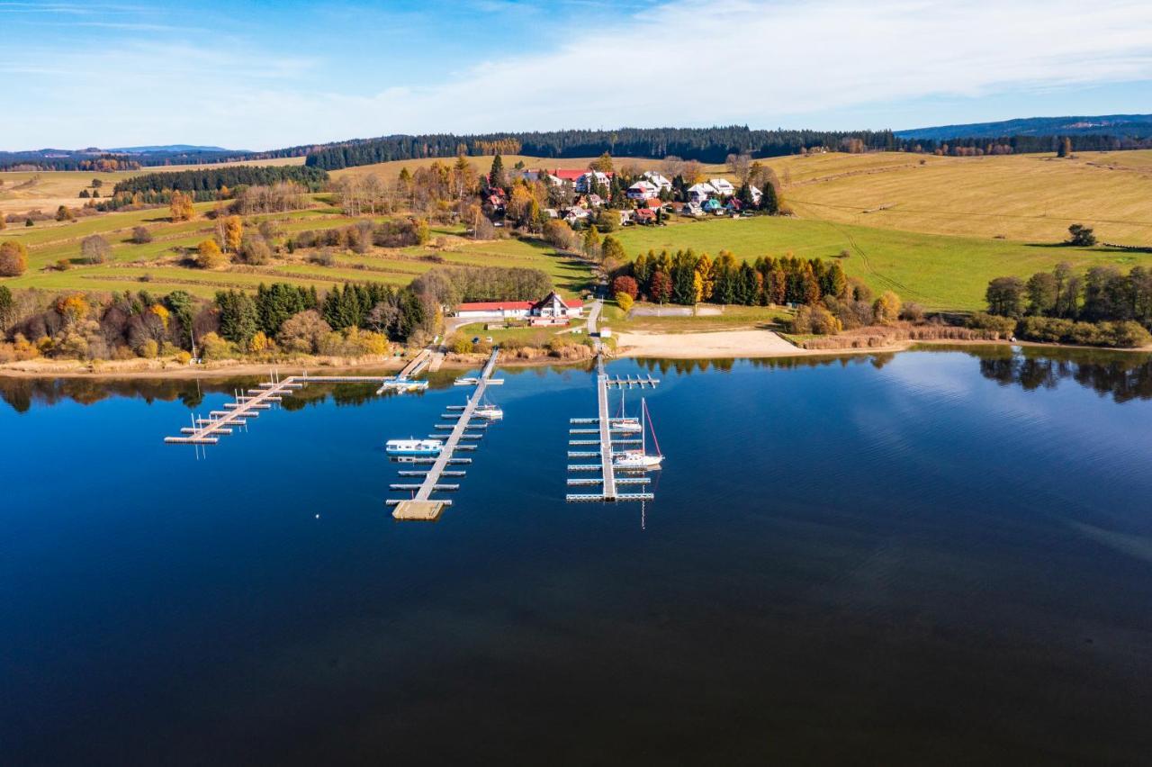 Fontana Lipno Hotell Černá v Pošumaví Eksteriør bilde