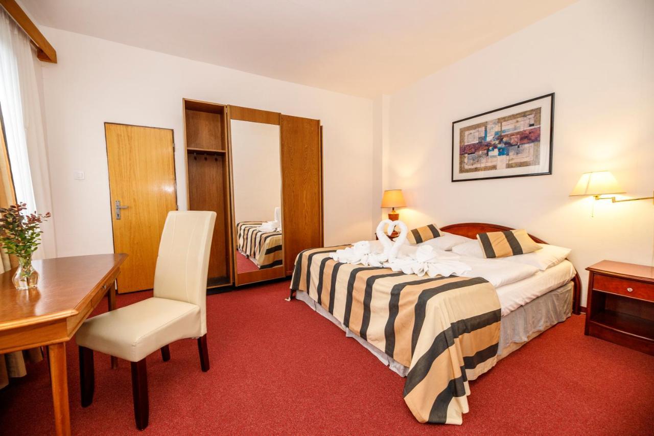 Fontana Lipno Hotell Černá v Pošumaví Eksteriør bilde